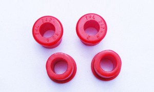 Tuleje mocowania resora 4szt Toyota Hilux 4WD 1997-2005 Landcruiser